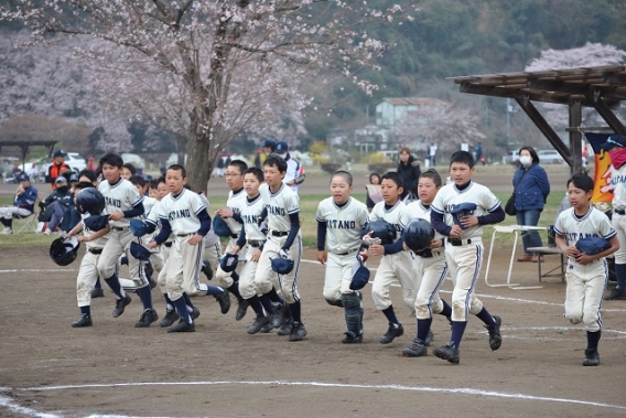 連盟2回戦を毎回得点で快勝とし、初戦突破！